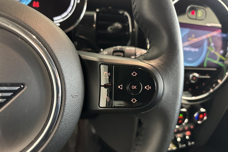 MINI Cooper SE Classic Trim 3d