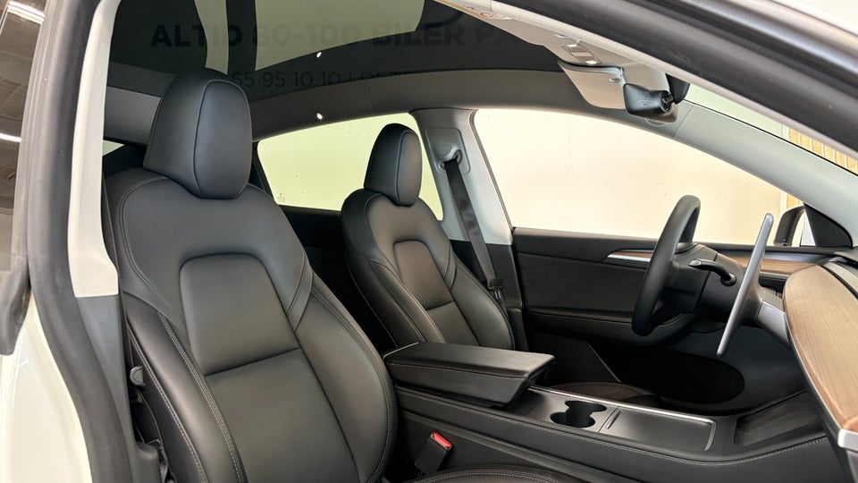 Tesla Model Y Long Range AWD 5d
