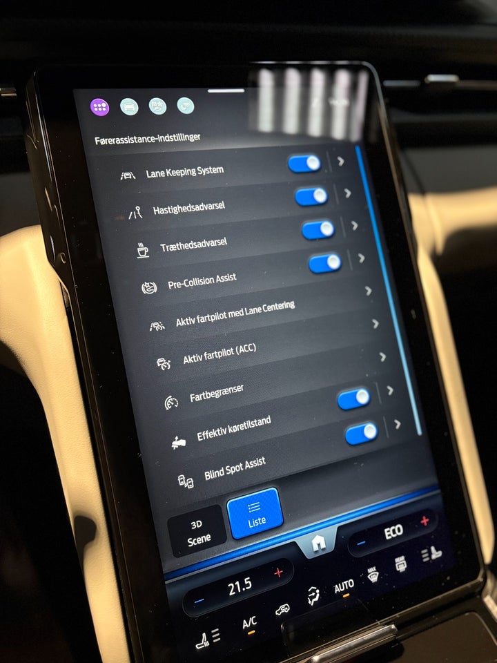 Ford Explorer 79 Premium Extended Range AWD 5d