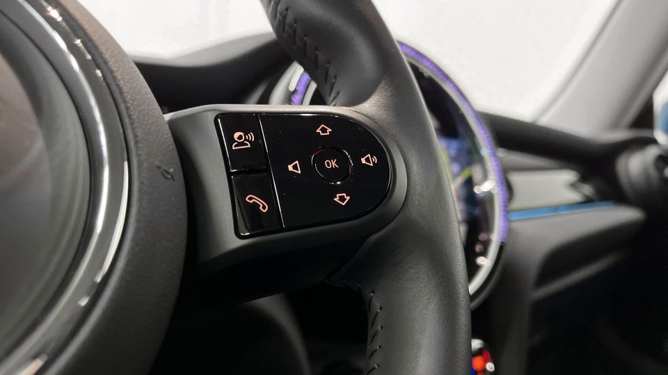 MINI Cooper SE Classic Trim 3d