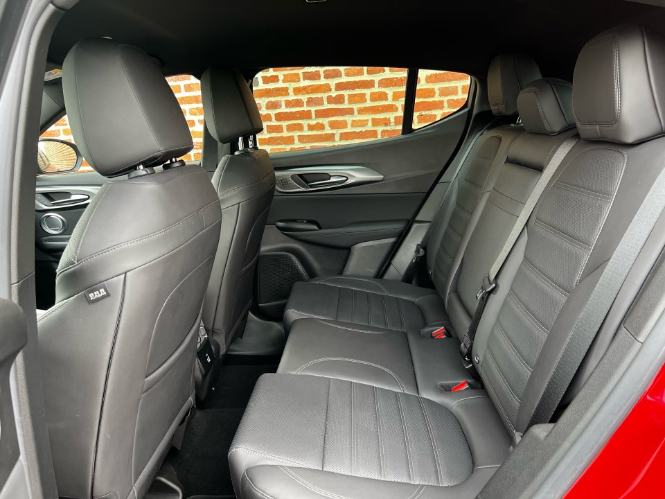 Alfa Romeo Tonale 1,3 PHEV Speciale aut. Q4 5d