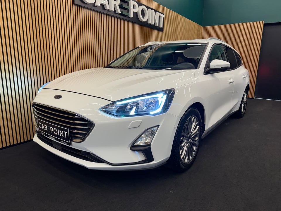 Ford Focus 1,0 EcoBoost Titanium Business 5d