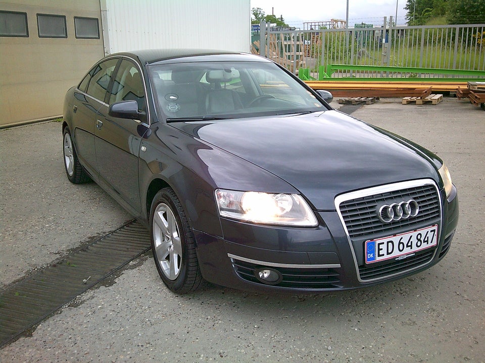 Audi A6 2,4 V6 4d