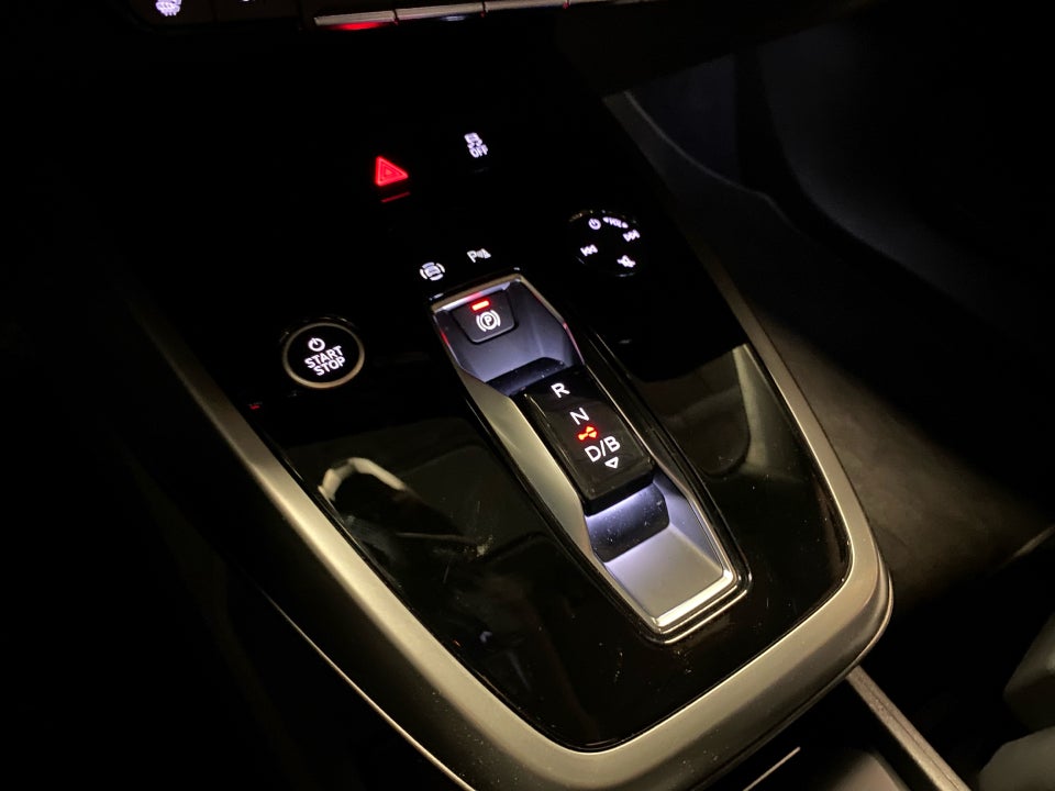 Audi Q4 e-tron 40  5d