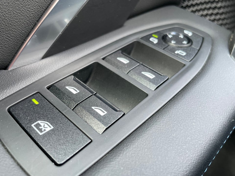 BMW iX1 eDrive20 M-Sport 5d