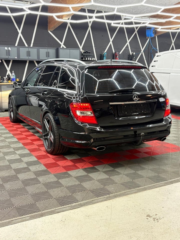 Mercedes C320 3,0 CDi Avantgarde stc. aut. 5d
