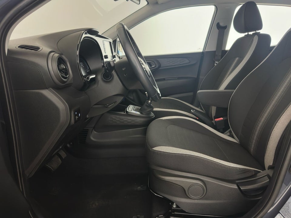 Hyundai i10 1,0 MPi Essential AMT 5d