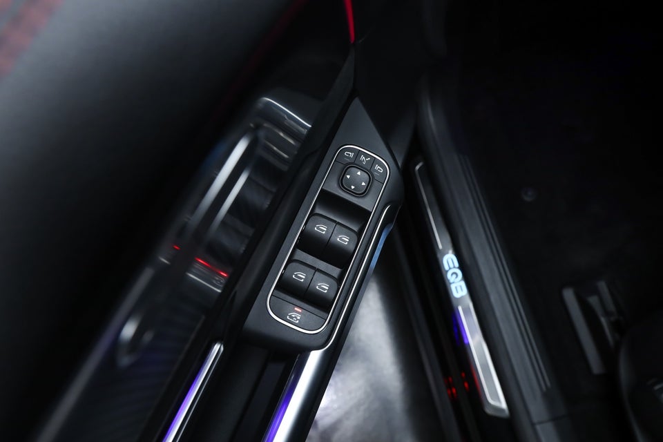 Mercedes EQB250+ AMG Line 5d