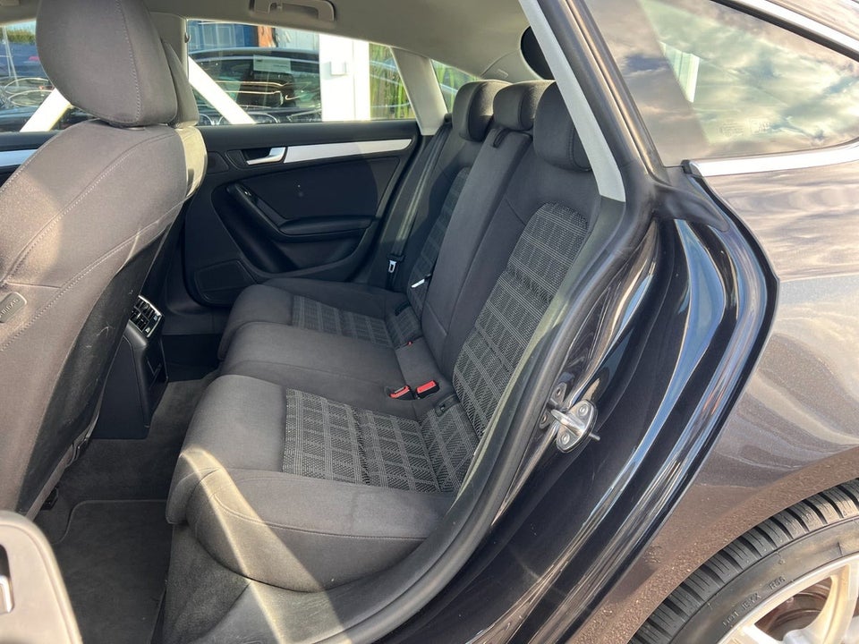 Audi A5 1,8 TFSi 144 S-line Sportback Multitr. 5d