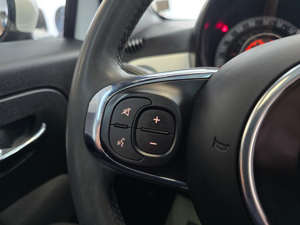 Fiat 500 1,0 Hybrid Lounge 3d