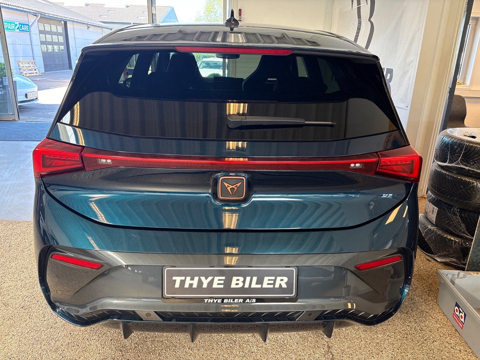 Cupra Born 77 e-Boost Dinamica Pack 5d