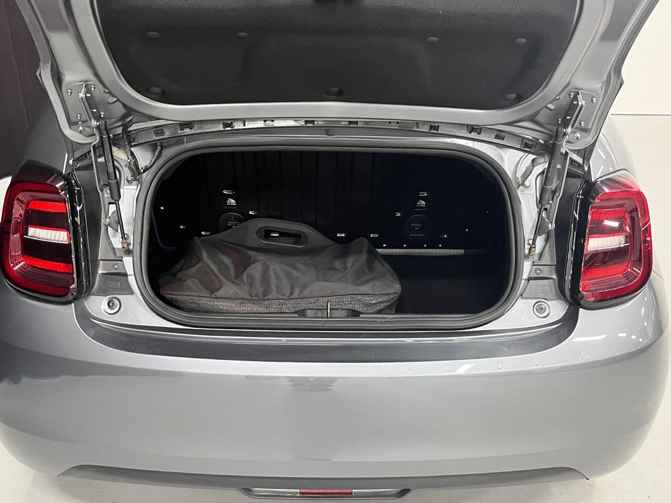 Fiat 500e 42 Icon Cabrio 2d