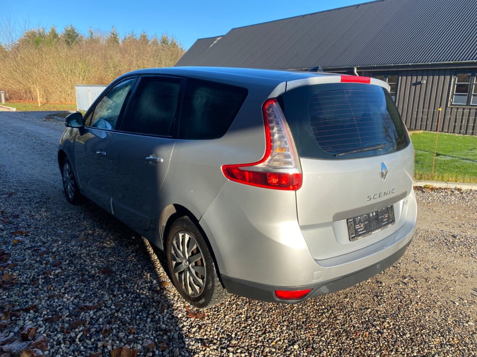 Renault Grand Scenic III 1,6 dCi 130 Expression 7prs 5d