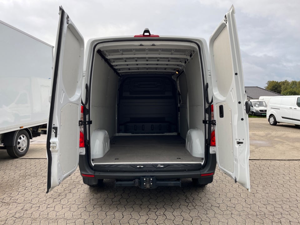 Mercedes Sprinter 215 2,0 CDi A1 Kassevogn aut. FWD