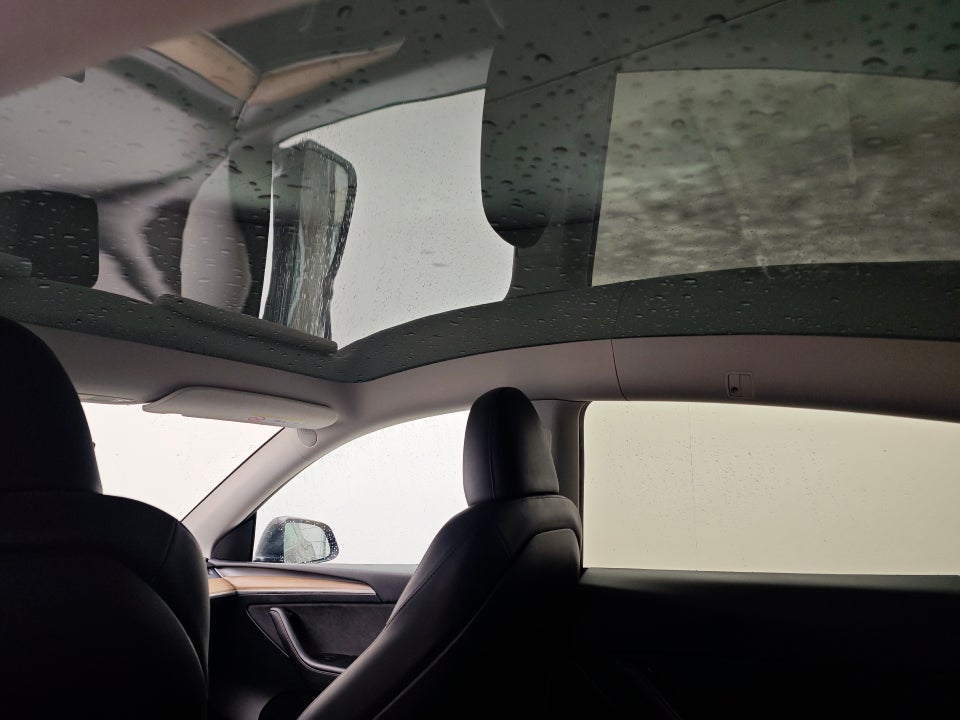 Tesla Model Y RWD 5d