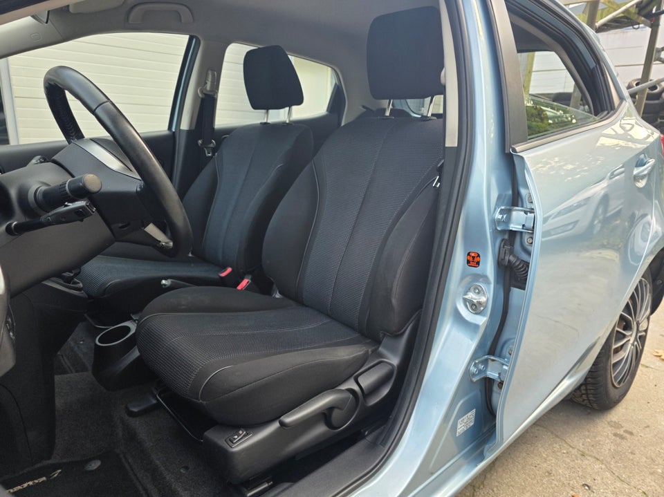 Mazda 2 1,3 Advance 5d
