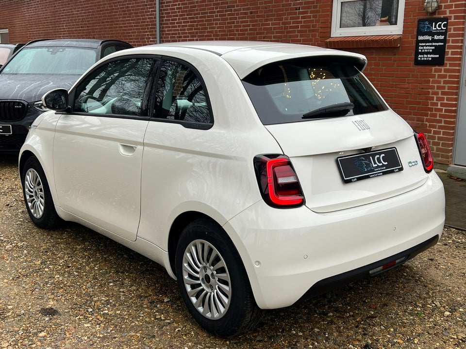 Fiat 500e 42 Icon 3d