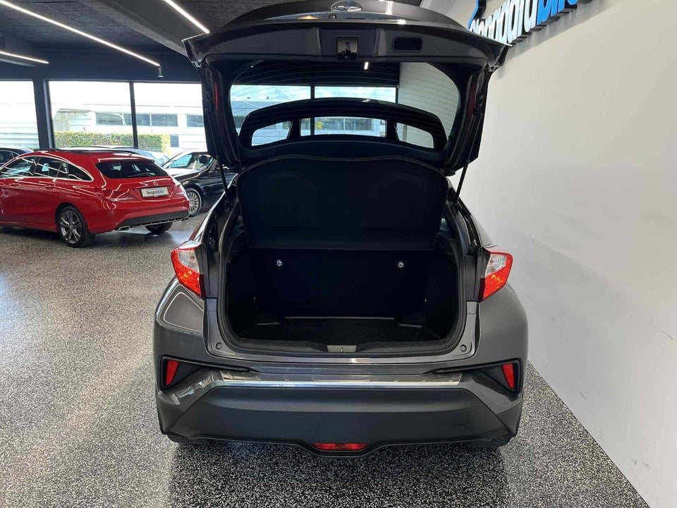 Toyota C-HR 1,8 Hybrid C-HIC CVT 5d