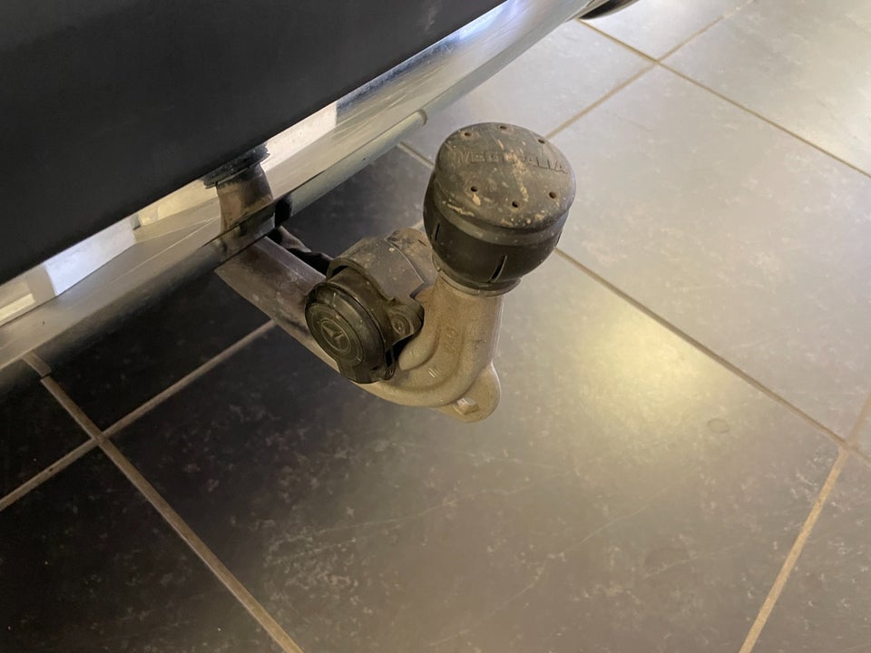 Mercedes GLA200 1,3 Progressive Line aut. 5d