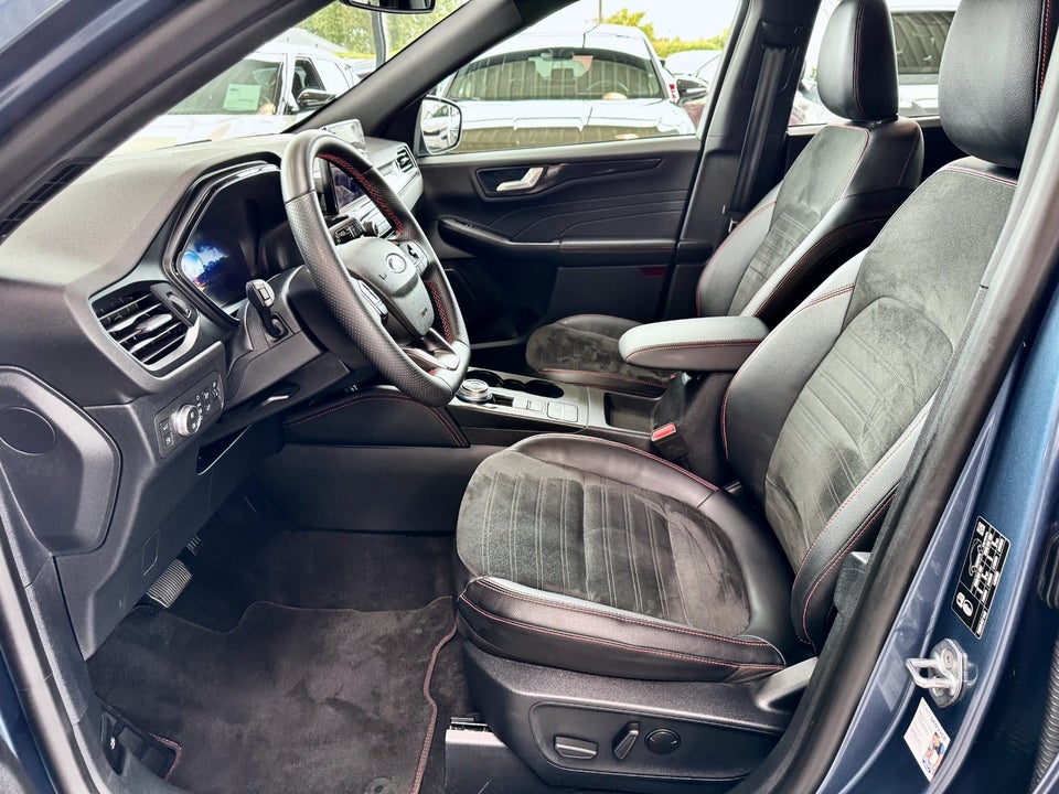 Ford Kuga 2,5 PHEV ST-Line CVT 5d