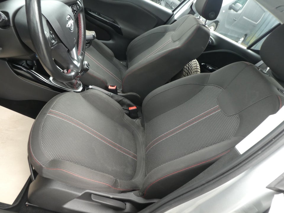 Opel Corsa 1,4 16V Sport 5d
