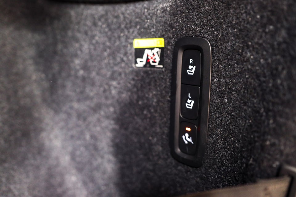 Volvo XC40 2,0 D3 150 Momentum aut. 5d