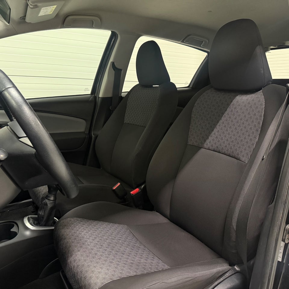 Toyota Yaris 1,0 VVT-i T2 5d