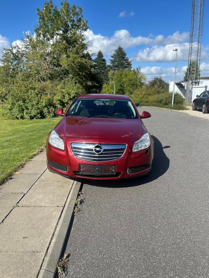 Opel Insignia 1,8 Cosmo 5d