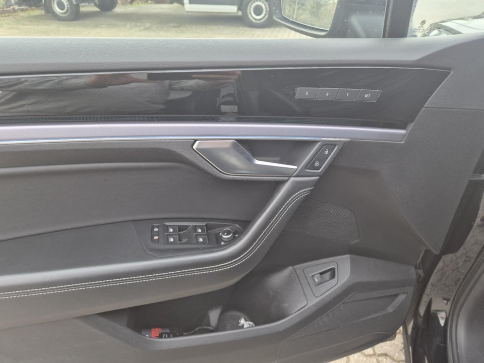 VW Touareg 4,0 TDi 421 R-line aut. 4Motion Van 5d