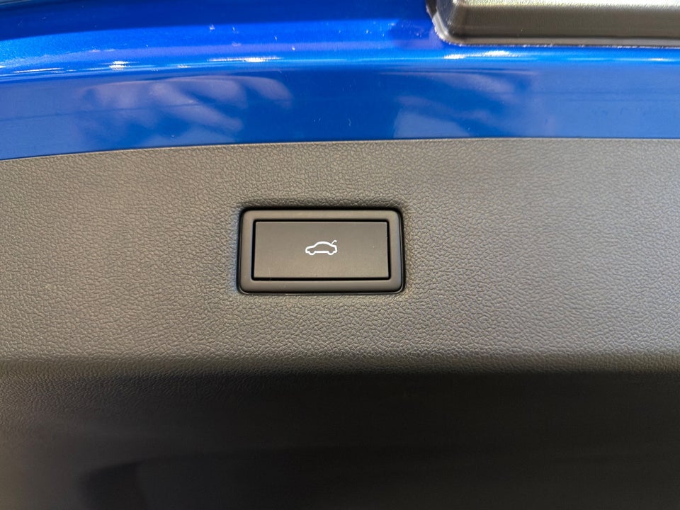 Ford Explorer 82 Select Extended Range 5d