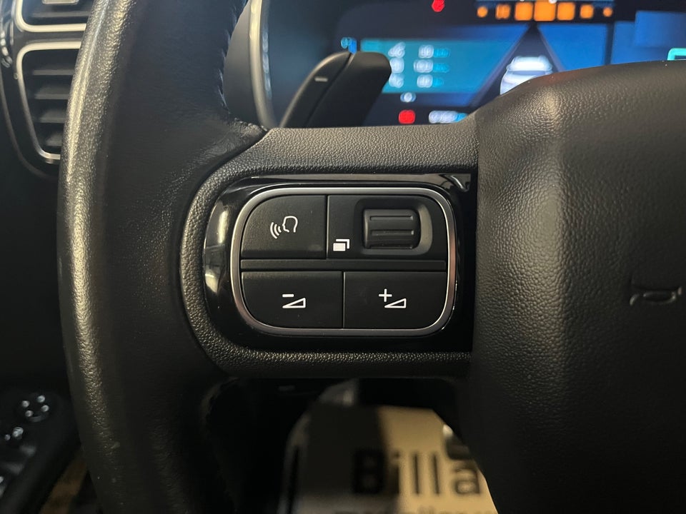 Citroën C5 Aircross 1,6 Hybrid Shine Sport EAT8 5d