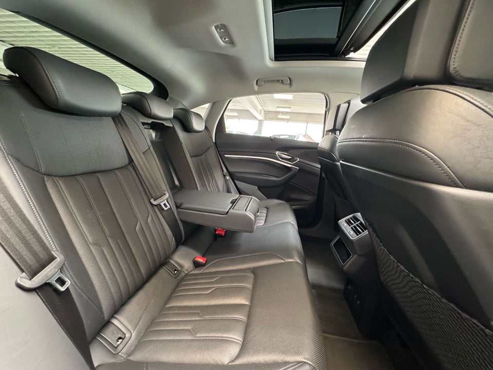 Audi e-tron 55 Advanced Sportback quattro 5d