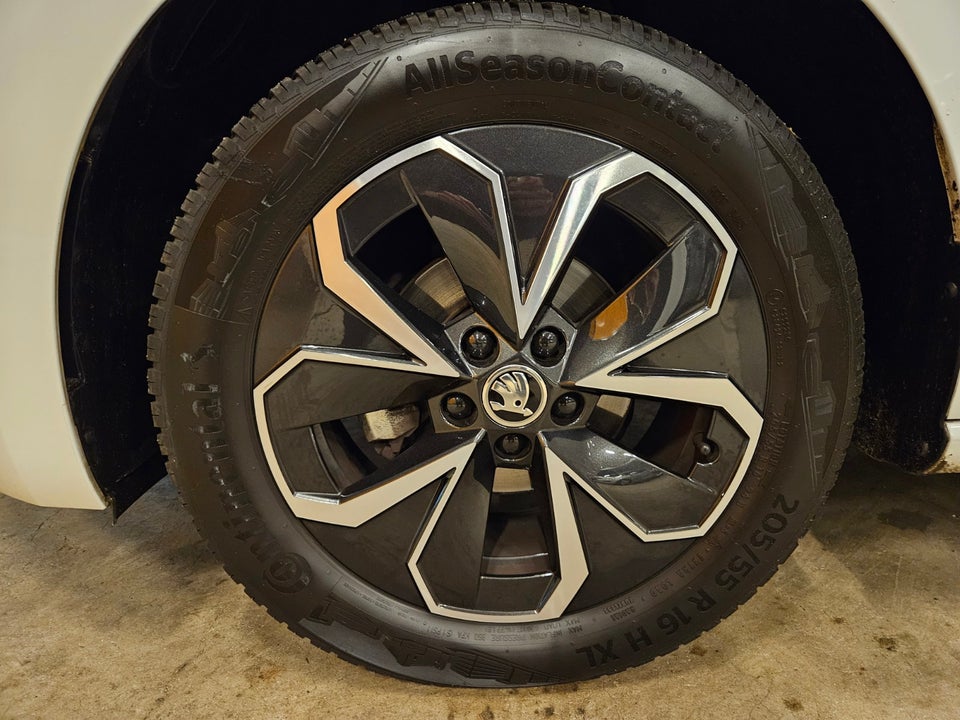 Skoda Scala 1,0 TSi 95 Blackline 5d