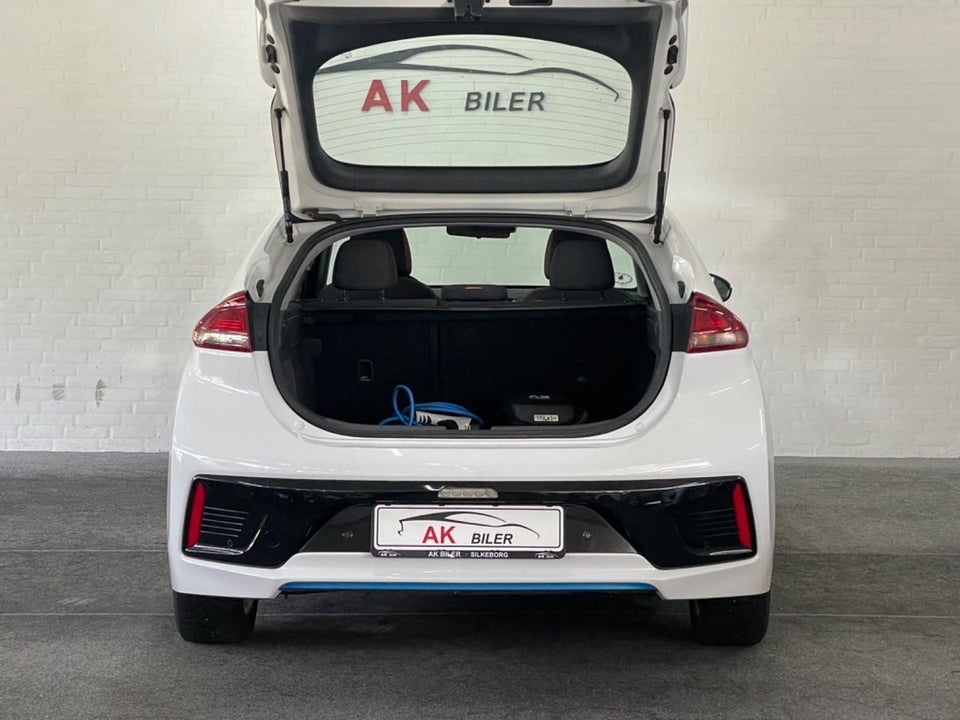 Hyundai Ioniq 1,6 PHEV Trend DCT 5d