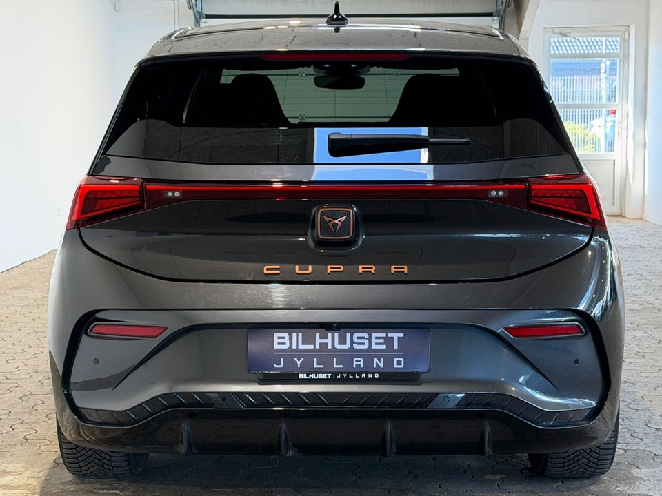 Cupra Born 77 e-Boost Dinamica Pack High 5d