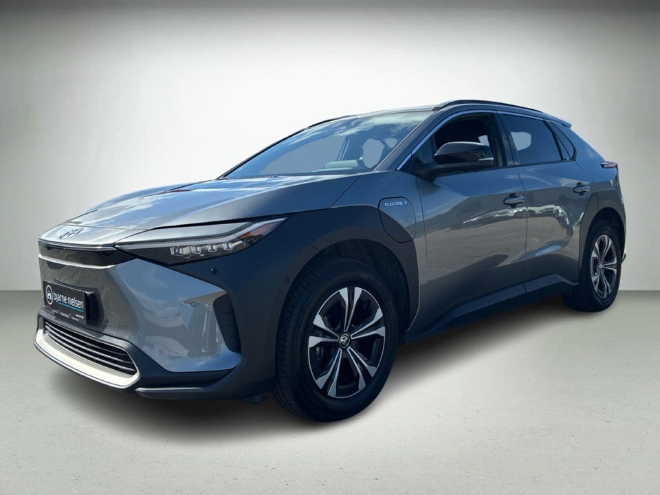 Toyota bZ4X Executive AWD 5d