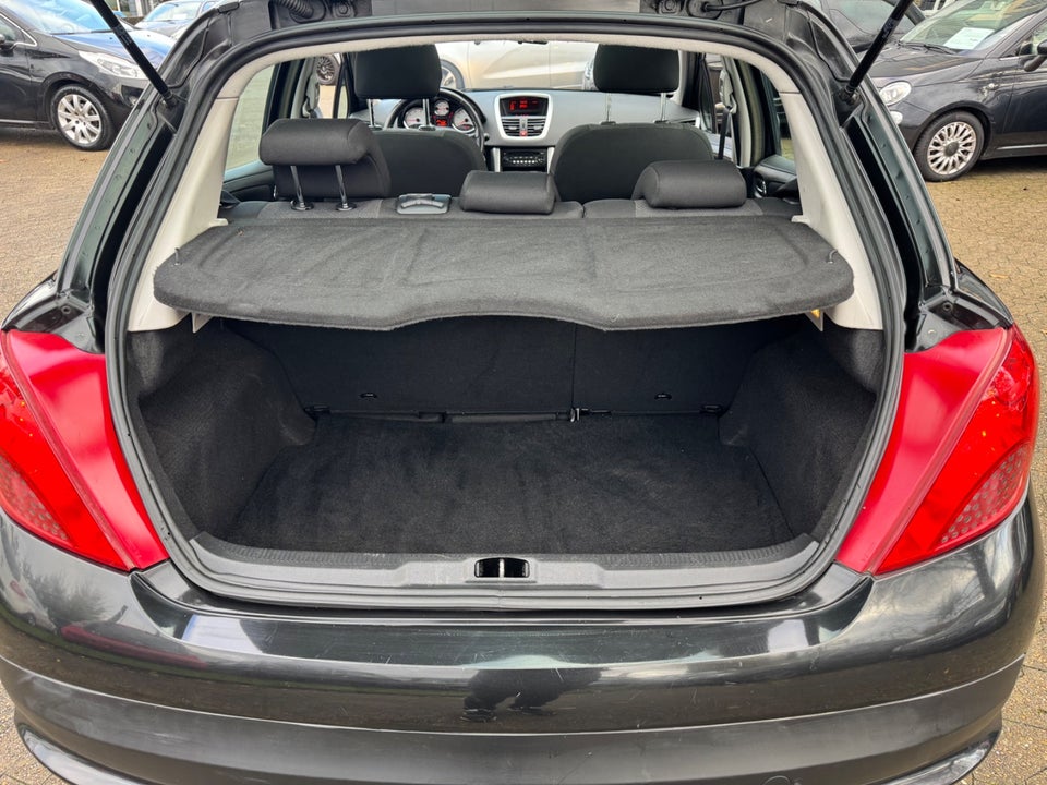 Peugeot 207 1,6 VTi Premium 5d