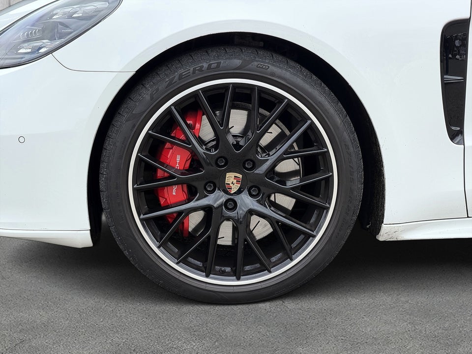 Porsche Panamera GTS 4,0 Sport Turismo PDK 5d