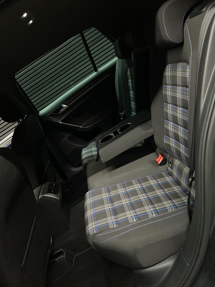 VW Golf VII 1,4 GTE DSG 5d