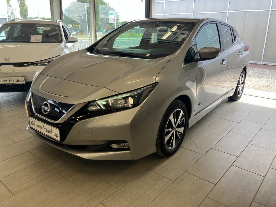 Nissan Leaf 40 Acenta 5d