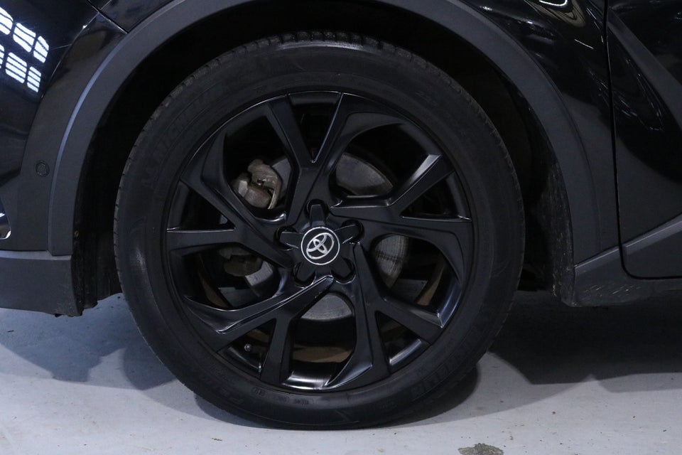 Toyota C-HR 1,8 Hybrid C-HIC CVT 5d