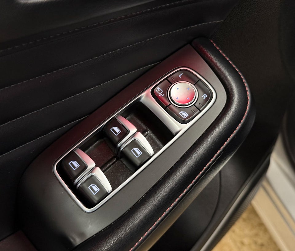 MG EHS 1,5 PHEV Luxury 5d