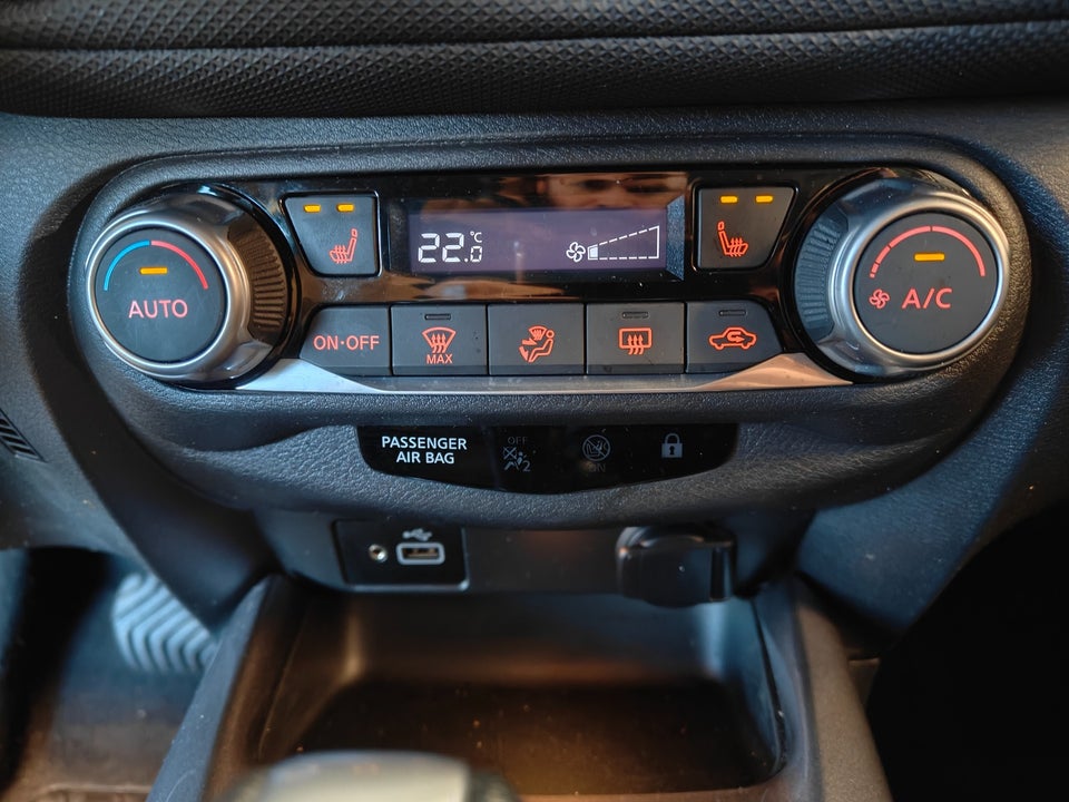 Nissan Juke 1,0 Dig-T 114 Acenta DCT 5d