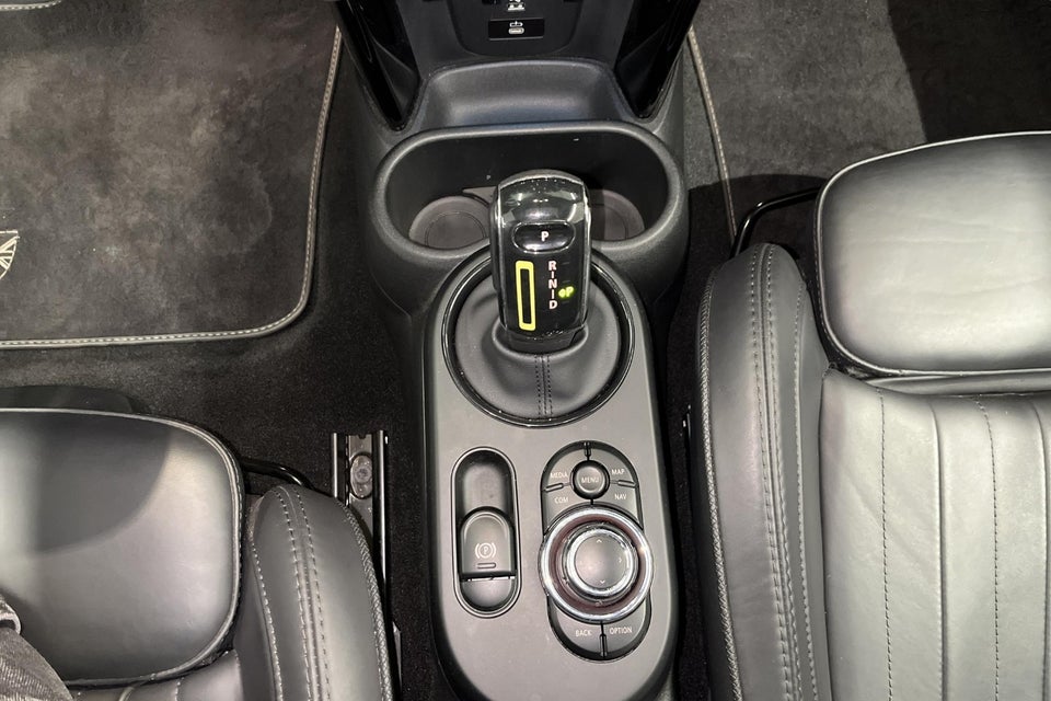 MINI Cooper SE Younique Trim 3d