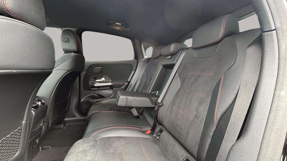Mercedes EQA350 AMG Line 4Matic 5d