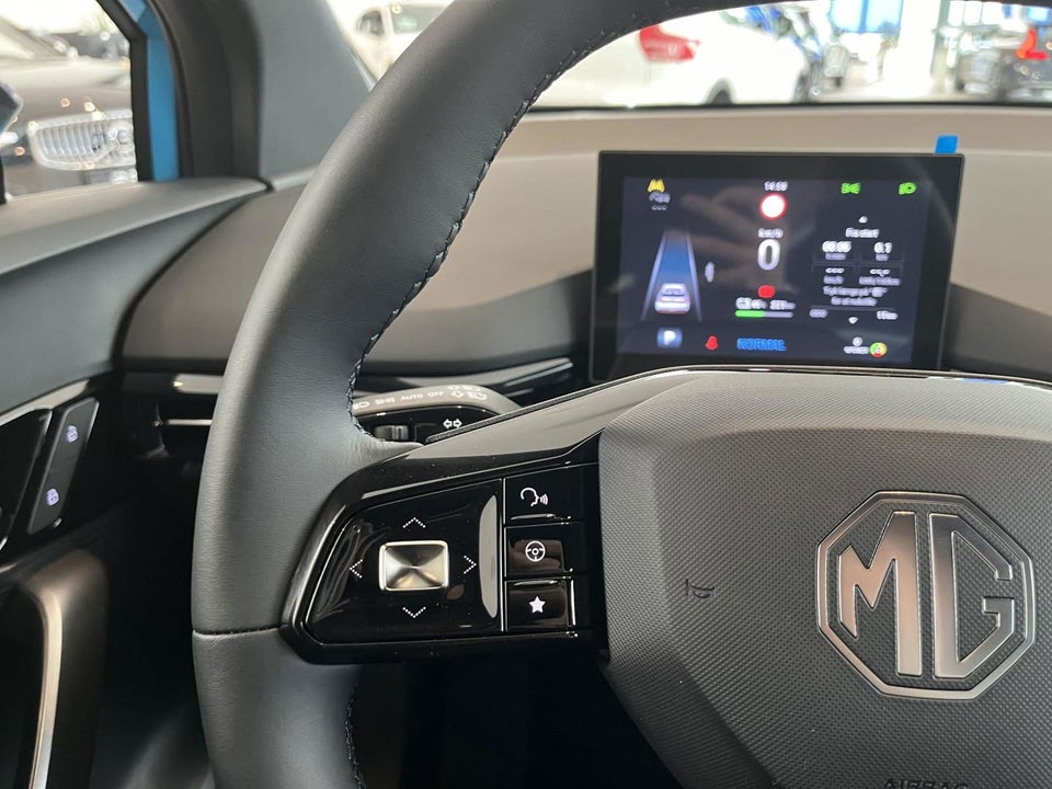 MG 4 77 Luxury Extended Range 5d