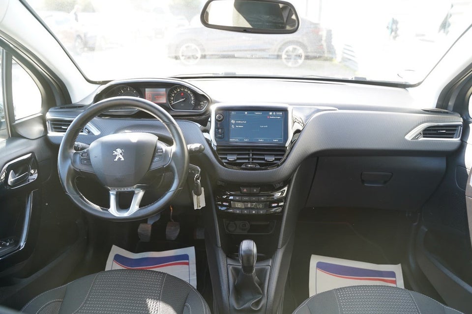 Peugeot 208 1,5 BlueHDi 100 Allure Sky 5d