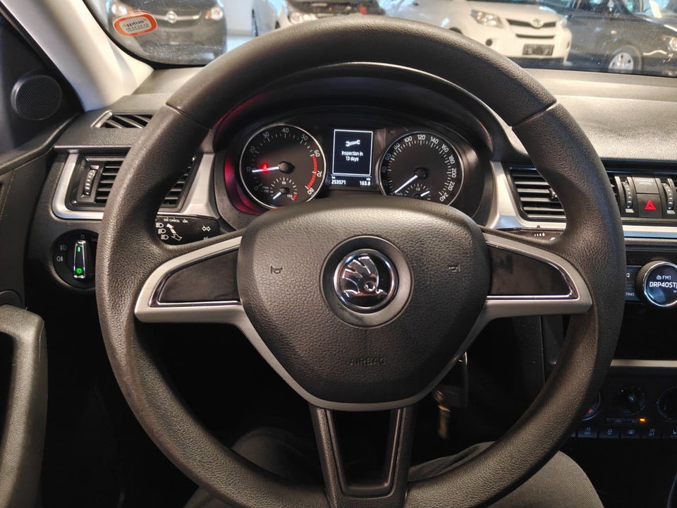 Skoda Rapid 1,2 TSi 90 Style Spaceback 5d