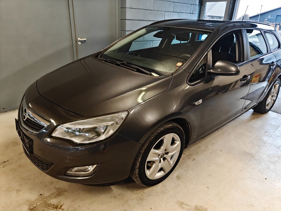Opel Astra 1,7 CDTi 125 Enjoy Sports Tourer 5d