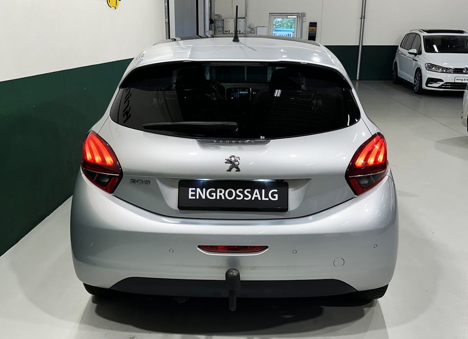 Peugeot 208 1,6 BlueHDi 100 Allure Sky 5d